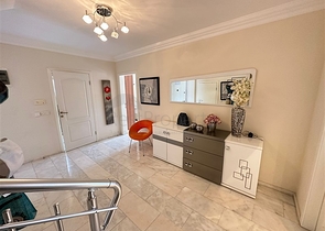 4+1 riverfront penthouse in Kestel district