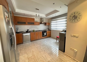 4+1 riverfront penthouse in Kestel district