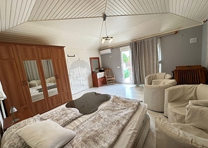 4+1 riverfront penthouse in Kestel district