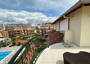 4+1 riverfront penthouse in Kestel district