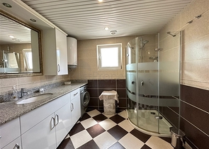 4+1 riverfront penthouse in Kestel district