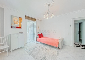 Apartment 2+1 facing the sea and mountains in the Mahmutlar area