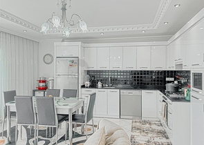 Apartment 2+1 facing the sea and mountains in the Mahmutlar area