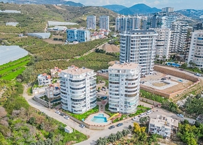 Apartment 2+1 facing the sea and mountains in the Mahmutlar area
