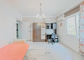 Apartment 2+1 facing the sea and mountains in the Mahmutlar area