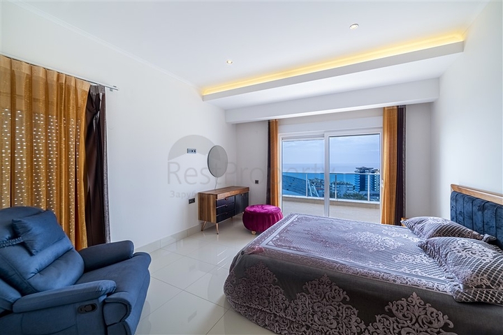 3+1 penthouse with a view of the Mediterranean Sea