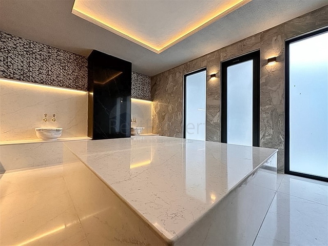 One-bedroom apartment in the Cleopatra area