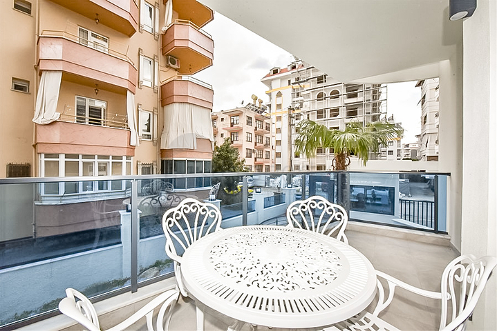 1+1 apartment for rent in the center of Alanya