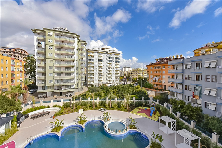 1+1 Rental Apartment in Central Alanya with Full Amenities