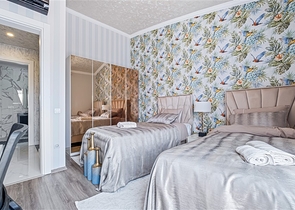 Three-bedroom penthouse with designer renovation