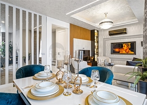 Three-bedroom penthouse with designer renovation