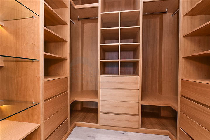 Luxury villa 4+1 in Kargicak area.