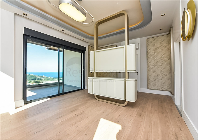 Luxury villa 4+1 in Kargicak area.