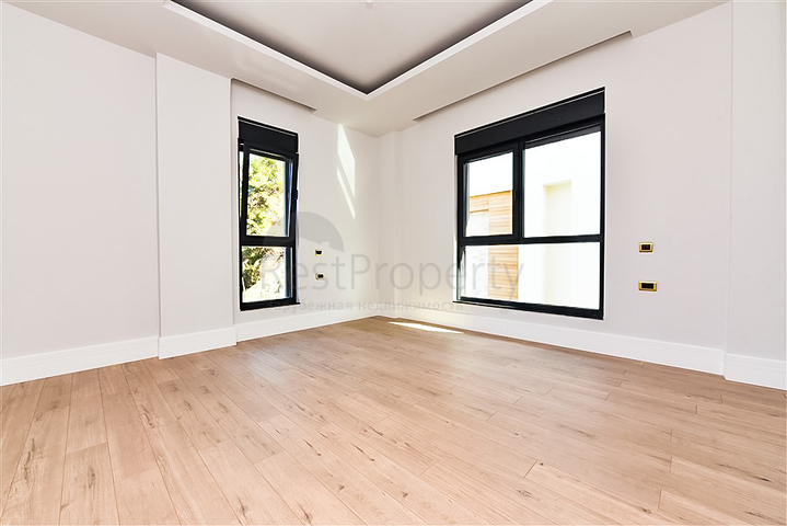 Luxury villa 4+1 in Kargicak area.