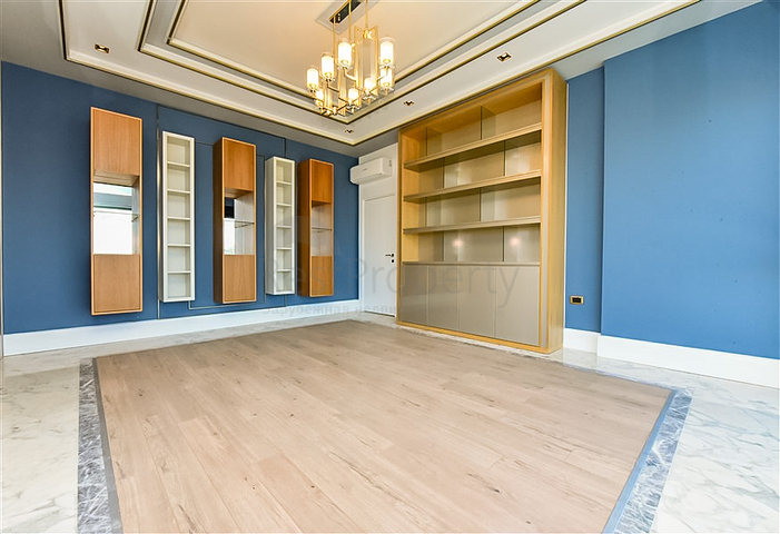 Luxury villa 4+1 in Kargicak area.