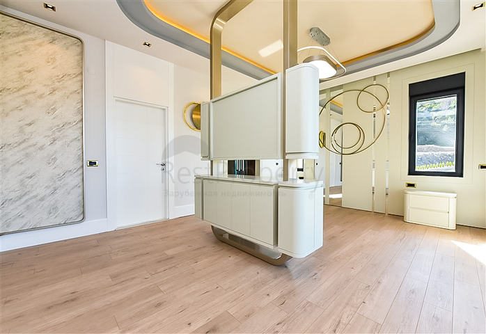 Luxury villa 4+1 in Kargicak area.