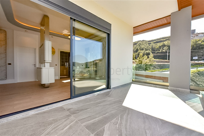 Luxury villa 4+1 in Kargicak area.