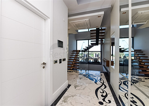 Luxury villa 4+1 in Kargicak area.