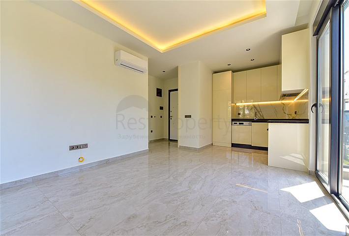 1+1 apartment in a new complex just 400 m from the sea in the center of Alanya 