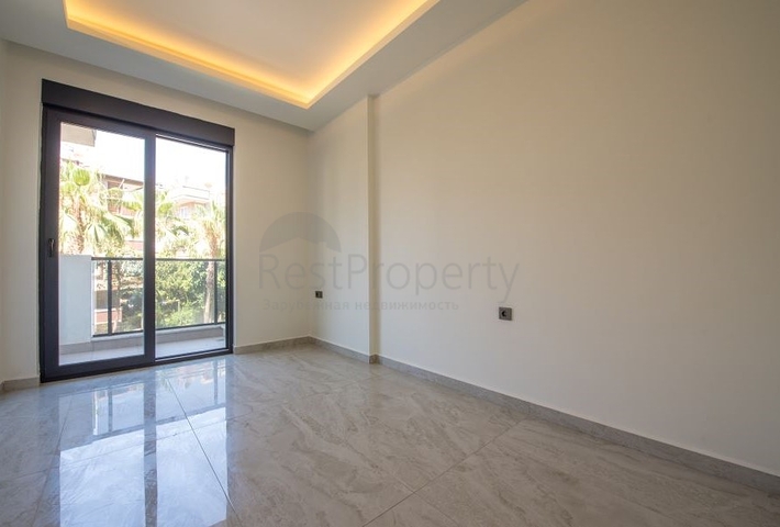 1+1 apartment in a new complex just 400 m from the sea in the center of Alanya 
