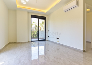 1+1 apartment in a new complex just 400 m from the sea in the center of Alanya 