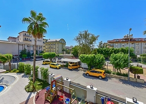 1+1 apartment in a new complex just 400 m from the sea in the center of Alanya 