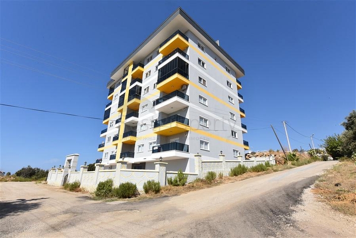 2+1 apartment for sale in Demirtas district at an attractive price 