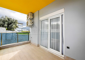 2+1 apartment for sale in Demirtas district at an attractive price 