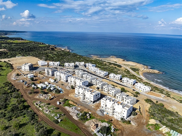 2+1 apartment with its own terrace 100 meters from the sea