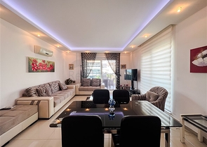 Spacious two-bedroom apartment with a beautiful view of the pool