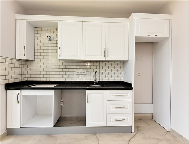 Apartment with sea view in Kestel district