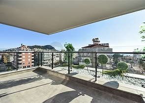 3+1 penthouse in a new residential complex near Cleopatra beach