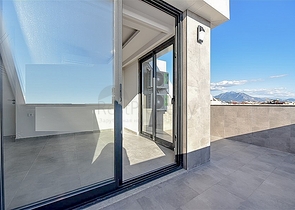 3+1 penthouse in a new residential complex near Cleopatra beach