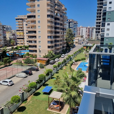 1+1 apartment in Mahmutlar district