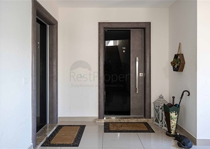 Petnhouse with a unique layout of 6+1 for a residence permit