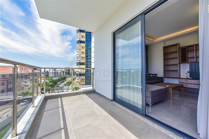 Two-bedroom apartment in Mahmutlar area with mountain view