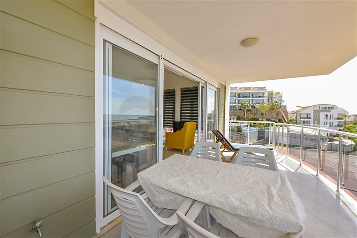 Spacious 3+1 penthouse in Konakli district. 