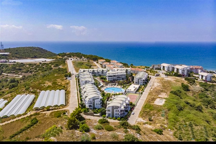 Spacious 3+1 penthouse in Konakli district. 