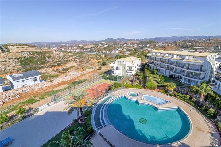 Spacious 3+1 penthouse in Konakli district. 