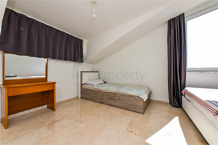 Spacious 3+1 penthouse in Konakli district. 