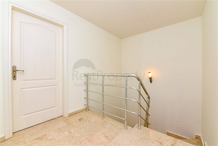 Spacious 3+1 penthouse in Konakli district. 