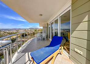 Spacious 3+1 penthouse in Konakli district. 