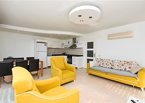 Spacious 3+1 penthouse in Konakli district. 