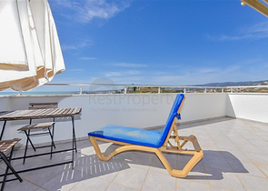 Spacious 3+1 penthouse in Konakli district. 