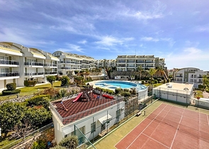 Spacious 3+1 penthouse in Konakli district. 