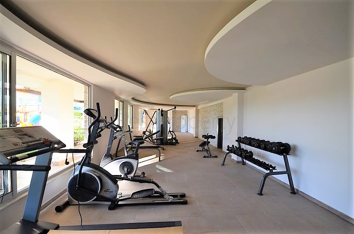 Apartment on the first coastline in Kestel district