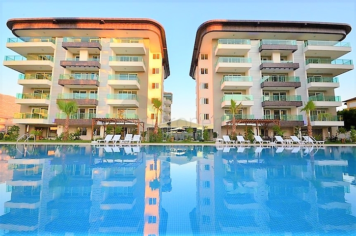 Apartment on the first coastline in Kestel district