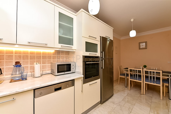 Furnished 2+1 apartment 150 m from the sea