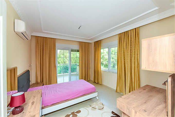 4+1 apartment for a large family 