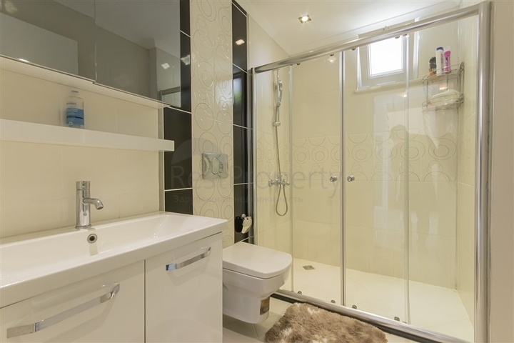 Villa 8+2 in Kargicak area 